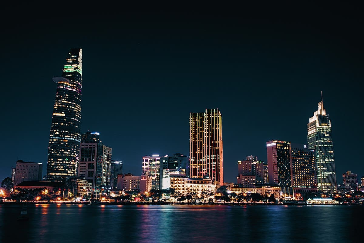 Saigon_skyline_night_view
