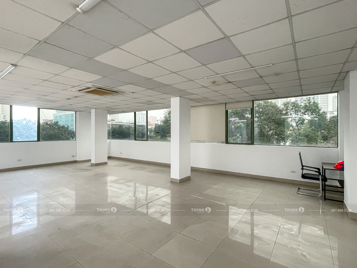 Diện tích trống 141 Hoàng Quốc Việt
