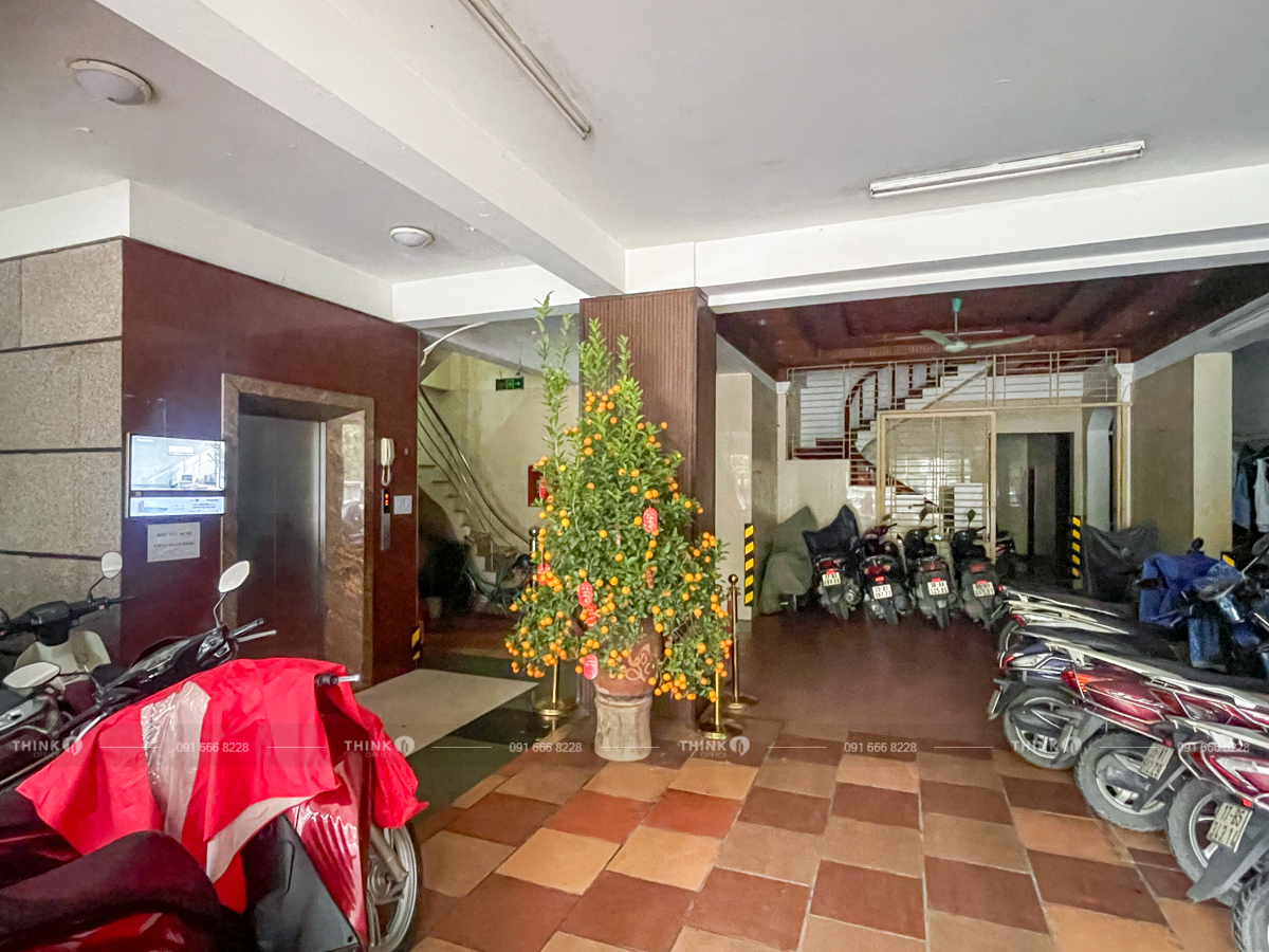 Hầm để xe toà nhà 141 Hoàng Quốc Việt