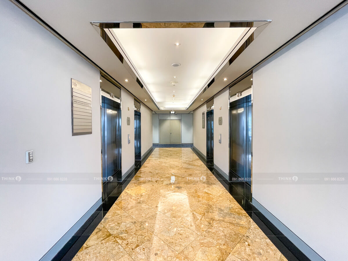 Hành lang thang máy toà nhà Daeha Business Center