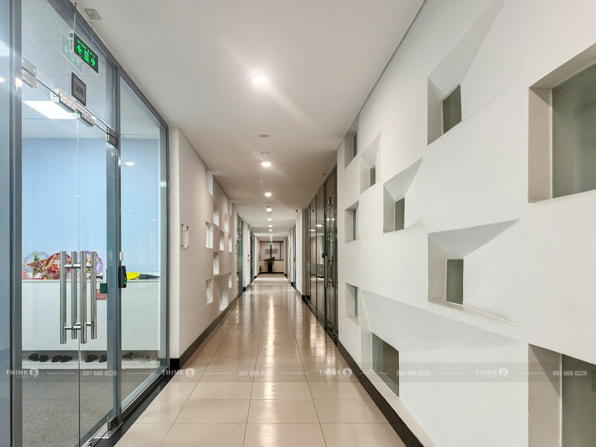 Hành lang văn phòng IDMC Mỹ Đình Building Phạm Hùng