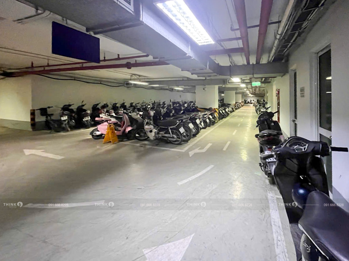 Khu vực hầm để xe toà nhà Hanoi Tourist Building Lý Thường Kiệt