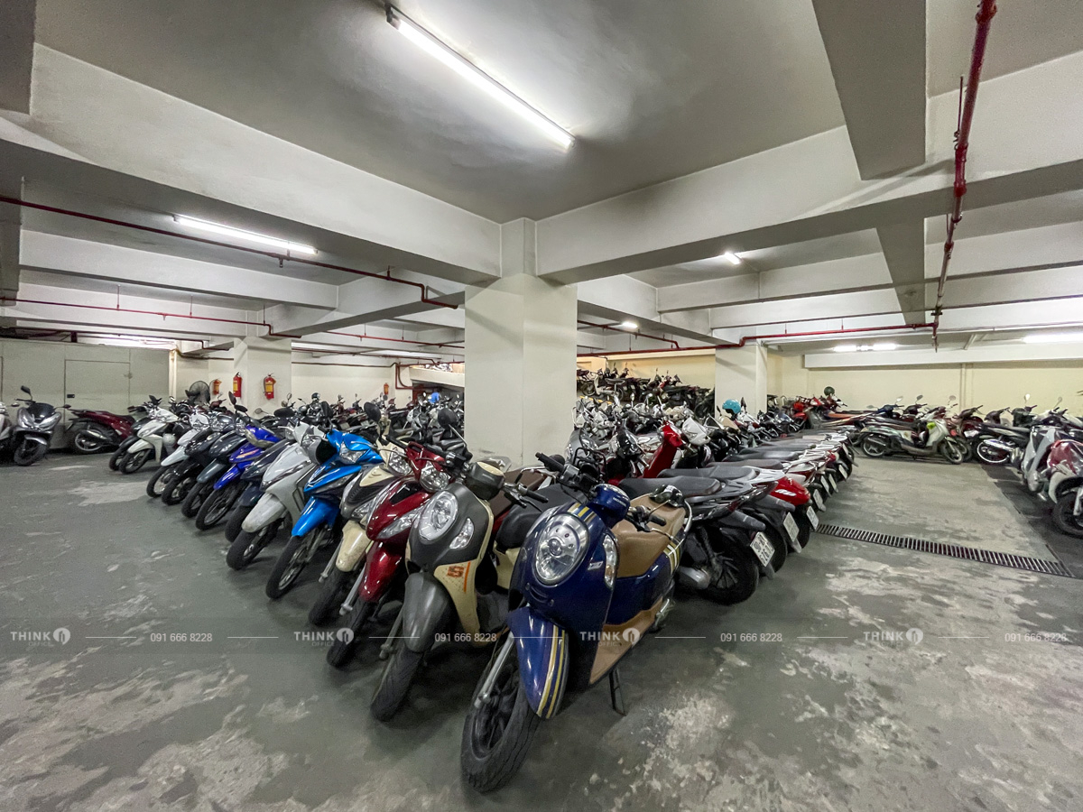 Khu vực hầm để xe toà nhà King Building Chùa Bộc