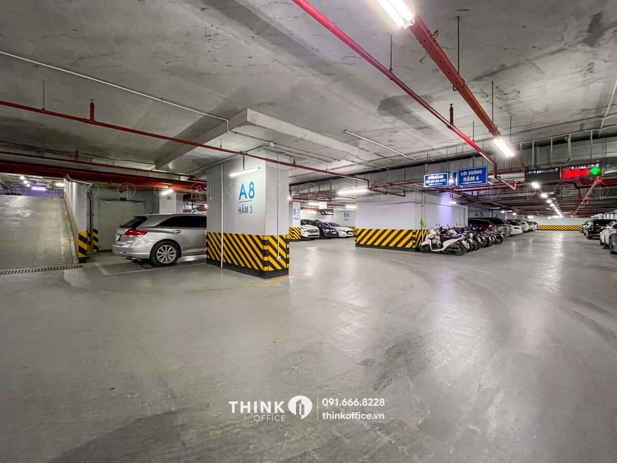 Khu vực hầm gửi xe B1 tại toà nhà Golden Park Tower