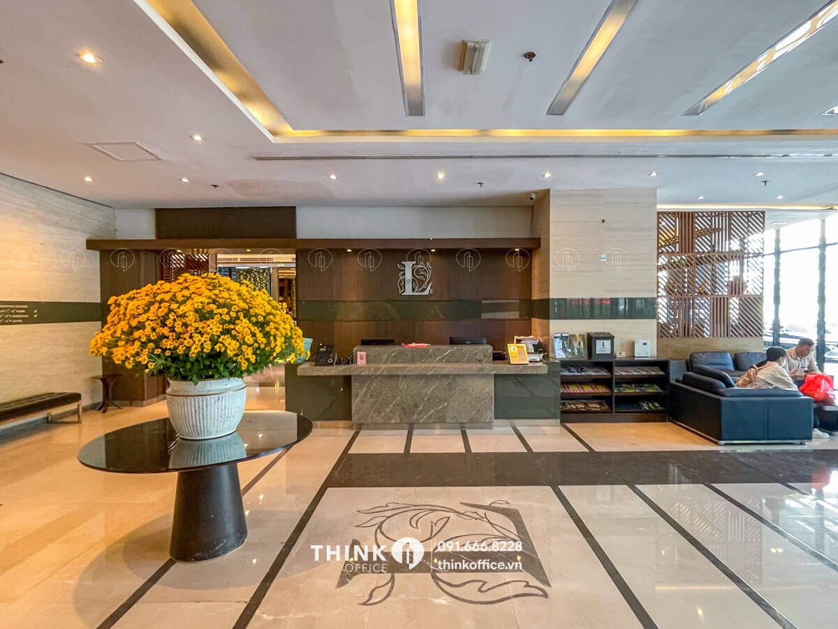 Quầy lễ tân toà nhà The Lancaster Building 20 Núi Trúc
