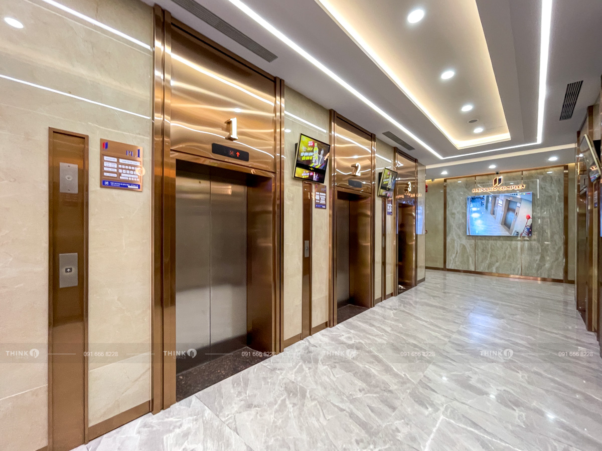 Khu vực sảnh thang máy toà nhà Hapulico Center Building