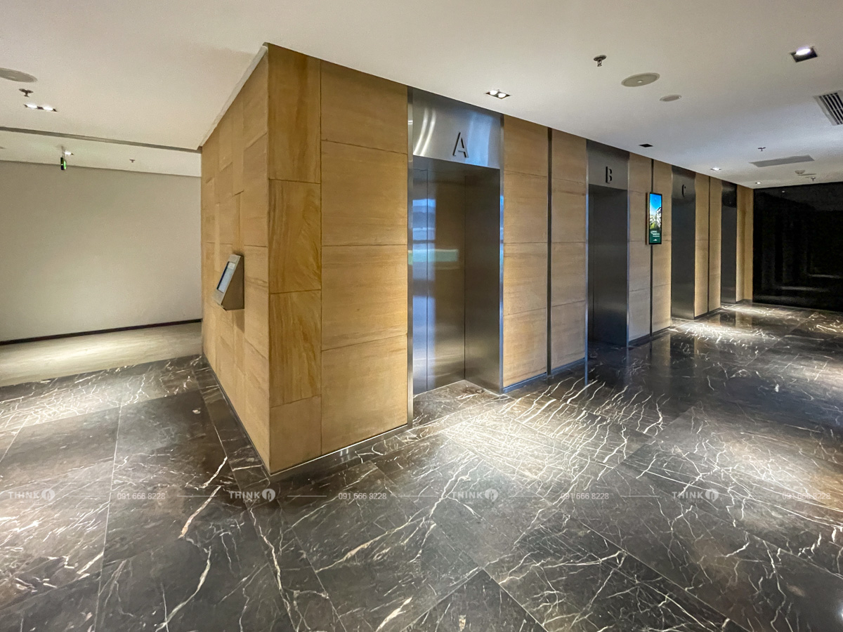 Khu vực sảnh thang máy văn phòng toà nhà Coninco Tower