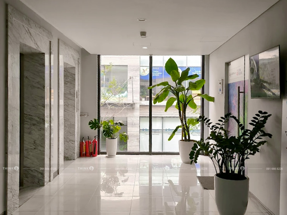 Khu vực sảnh thang máy văn phòng toà nhà VNCC Building Huỳnh Thúc Kháng