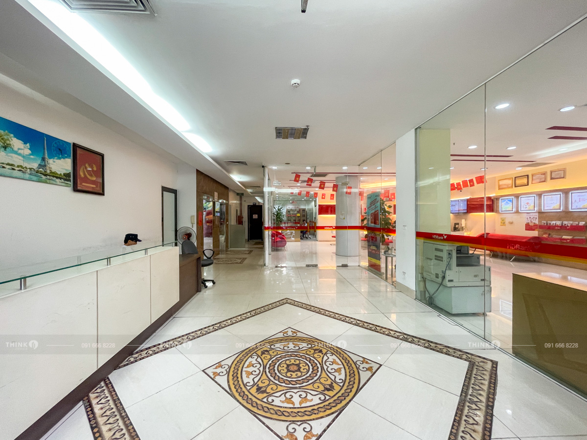 Khu vực sảnh toà nhà Nam Anh Building