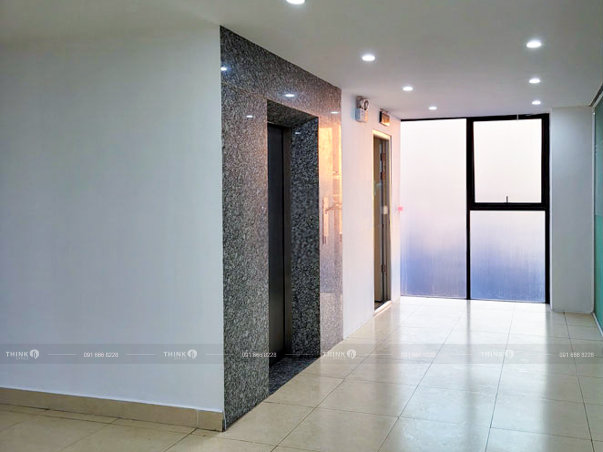 Khu vực thang máy toà nhà Sky Tower N03