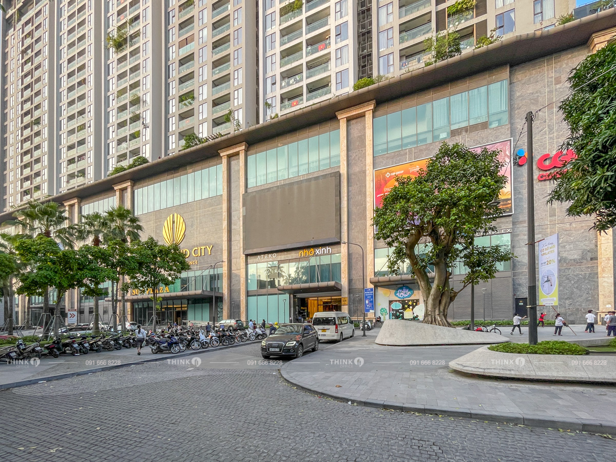Khuôn viên ngoài toà nhà Sun Grand City