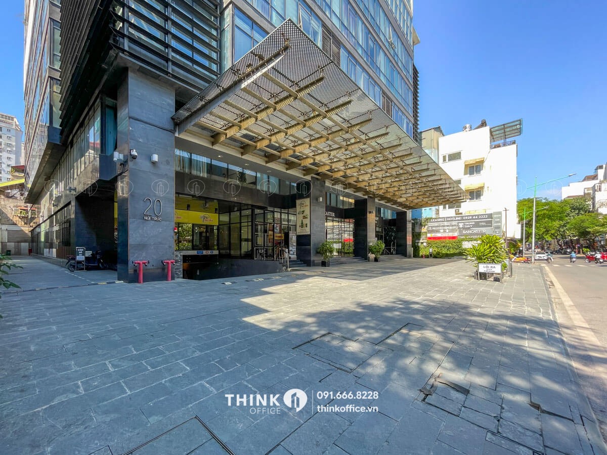 Khu vực đón trả khách toà nhà The Lancaster Building Núi Trúc
