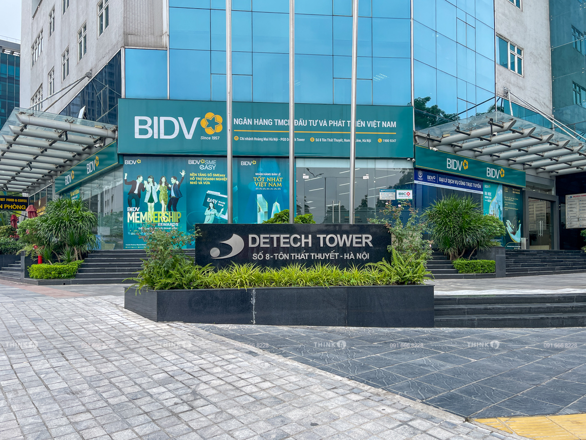 Khuôn viên toà nhà Detech Tower Tôn Thất Thuyết