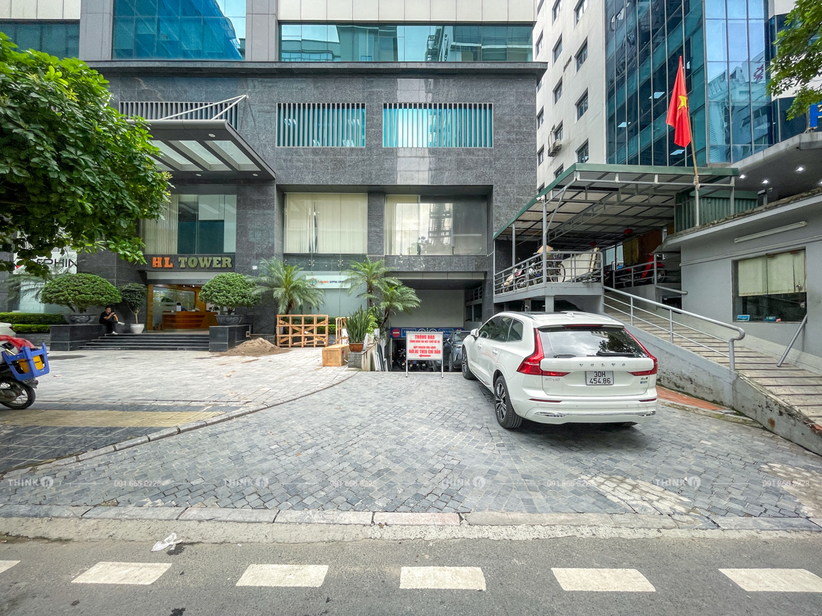 Lối vào hầm để xe toà nhà Hoàng Linh Building Duy Tân