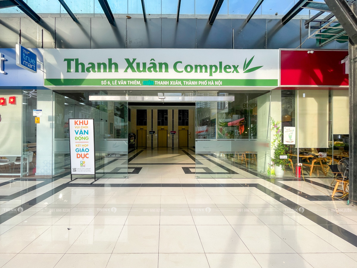 Lối vào khu vực sảnh văn phòng toà nhà Thanh Xuân Complex