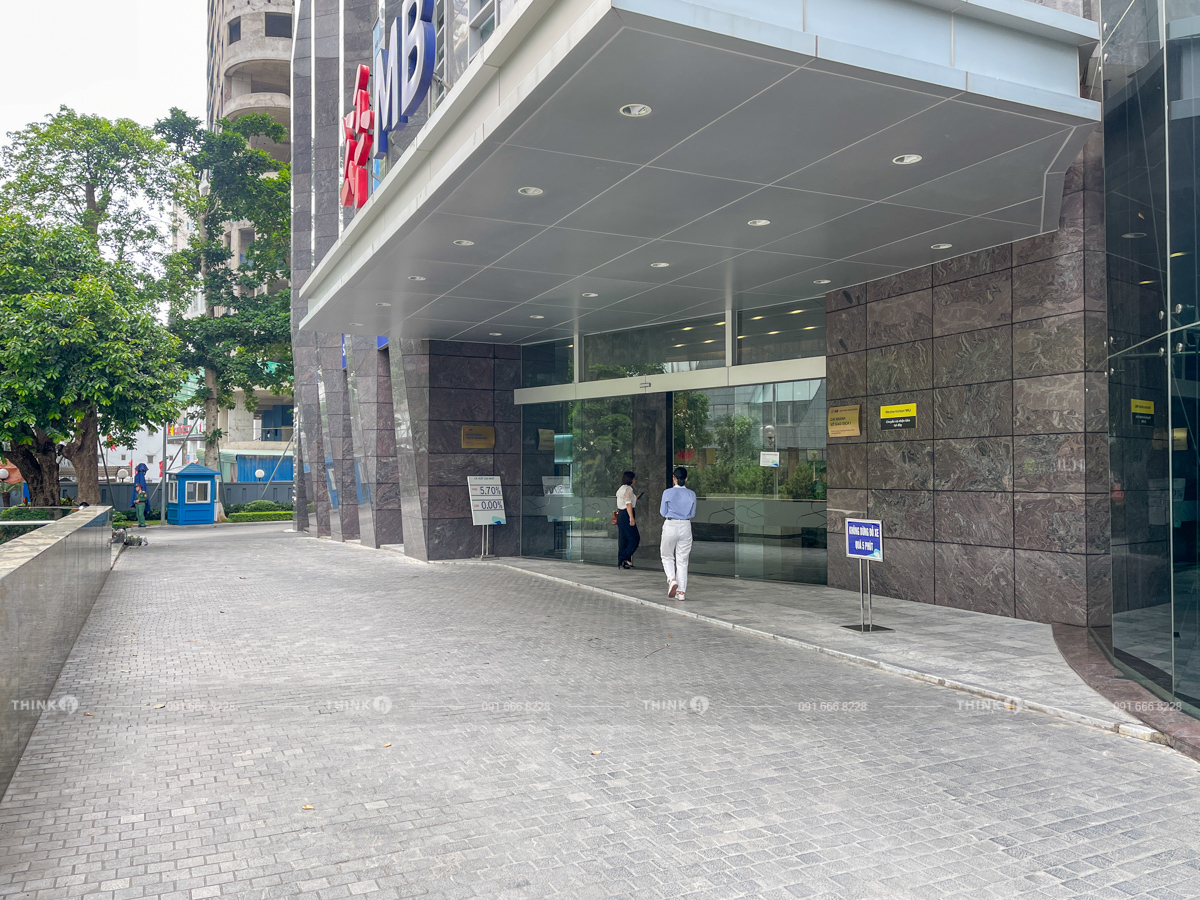 Lối vào sảnh toà nhà MB Grand Tower Lê Văn Lương