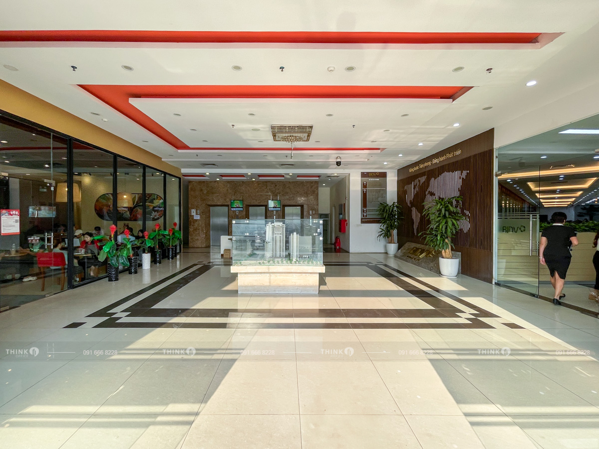 Lối vào sảnh toà nhà Sun Square