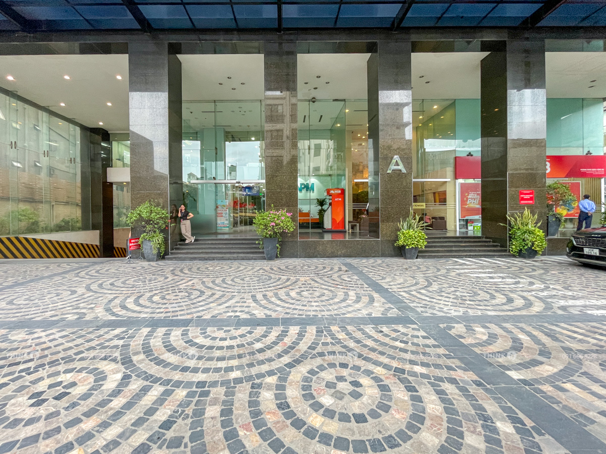 Lối vào sảnh văn phòng toà nhà Rox Tower Sky City