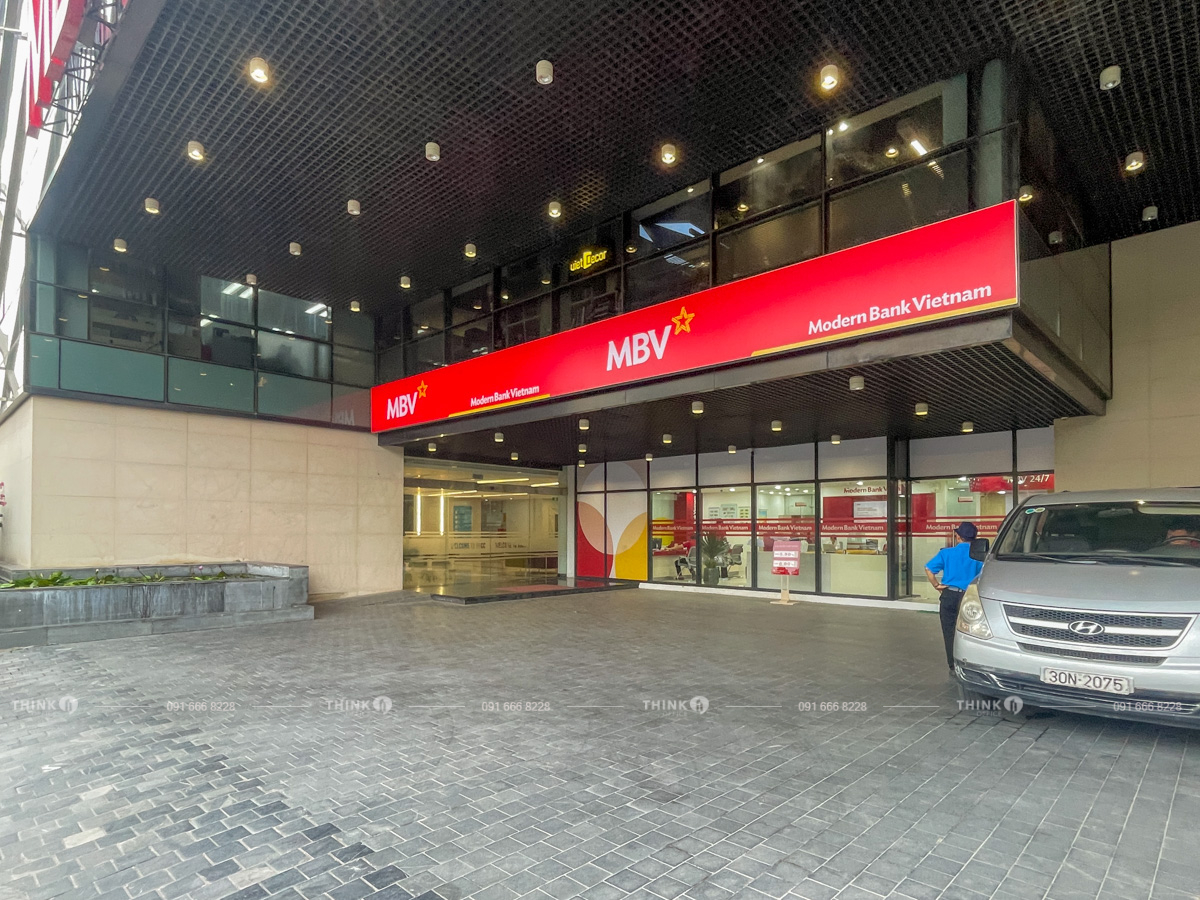 Lối vào sảnh văn phòng toà nhà VNCC Building