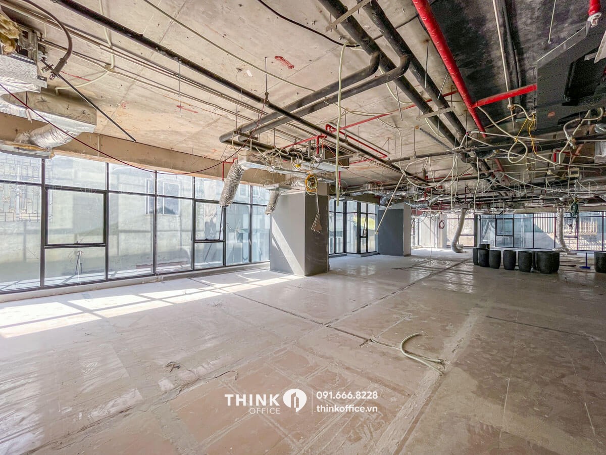 Văn phòng truyền thống điển hình The Lancaster Building 20 Núi Trúc