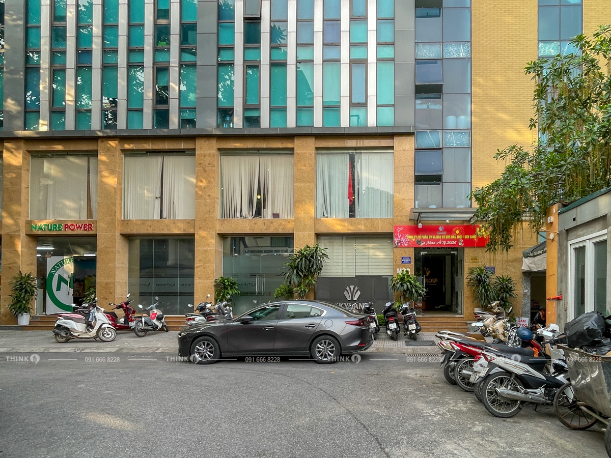 Mặt ngoài toà nhà Sky Tower N03