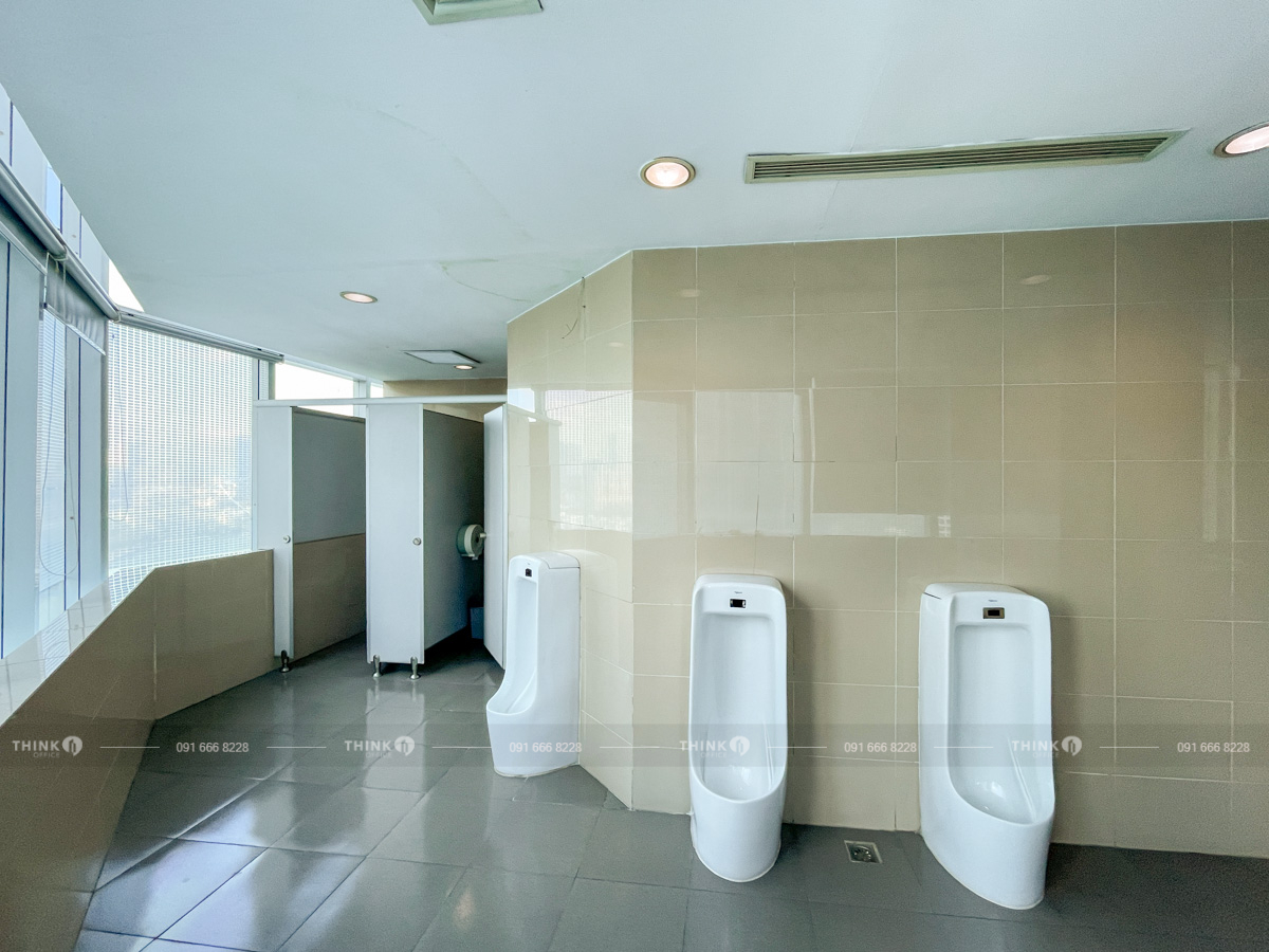 Nhà vệ sinh toà nhà Viglacera Tower