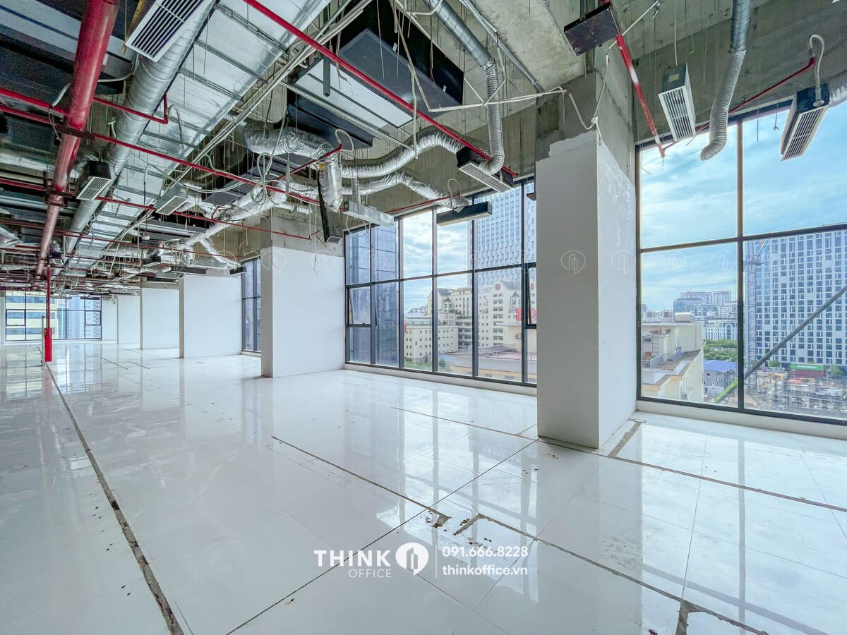 Sàn văn phòng diện tích lớn điển hình cho thuê toà nhà Golden Park Tower Phạm Văn Bạch