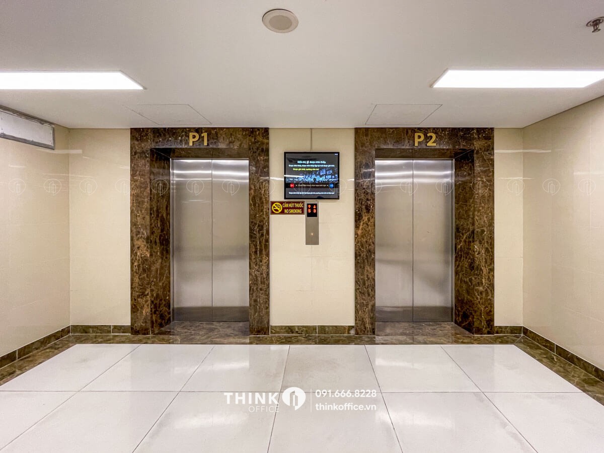 Thang máy hầm tốc độ cao tại toà nhà Golden Park Tower