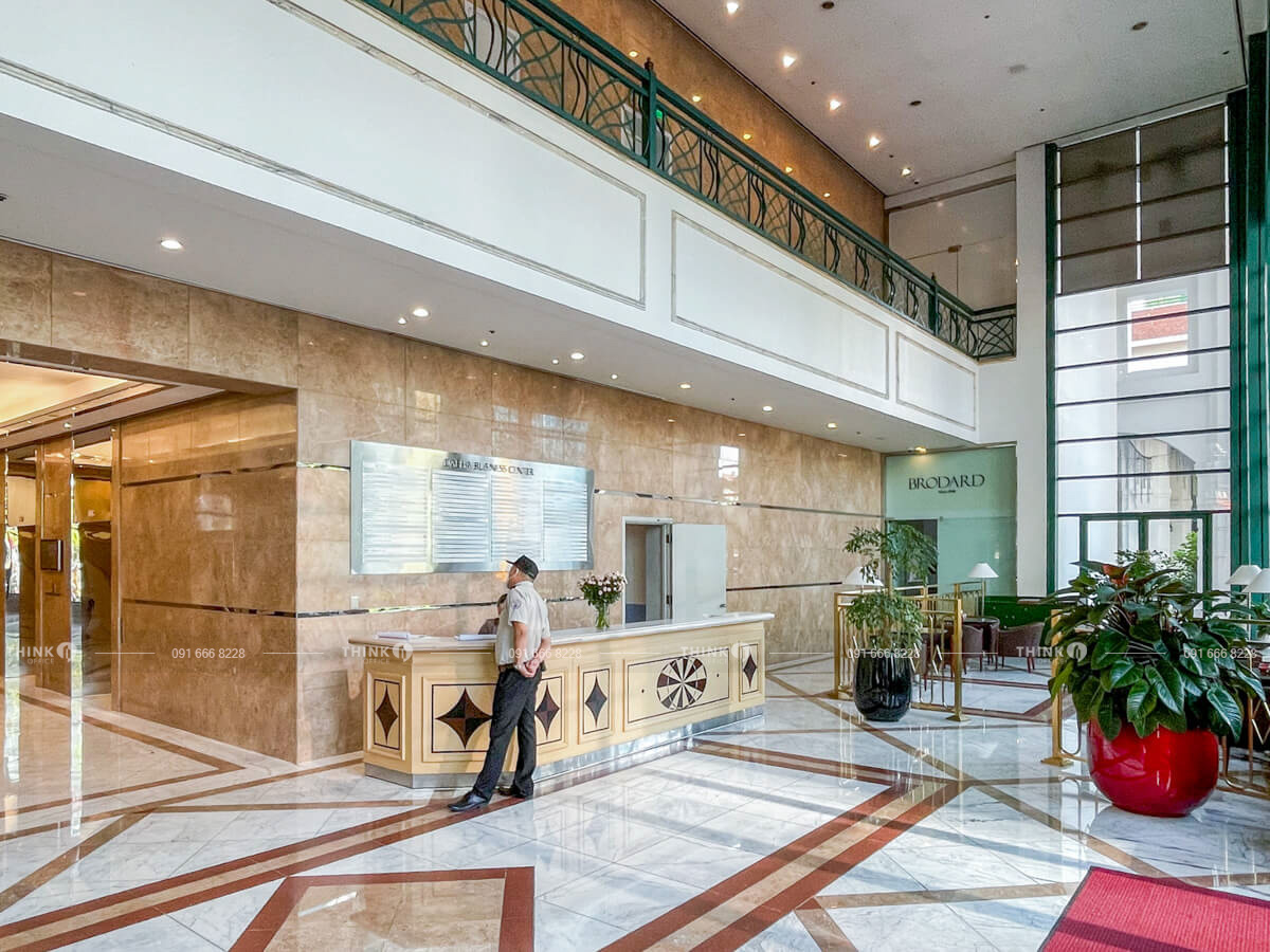Sảnh toà nhà Daeha Business Center