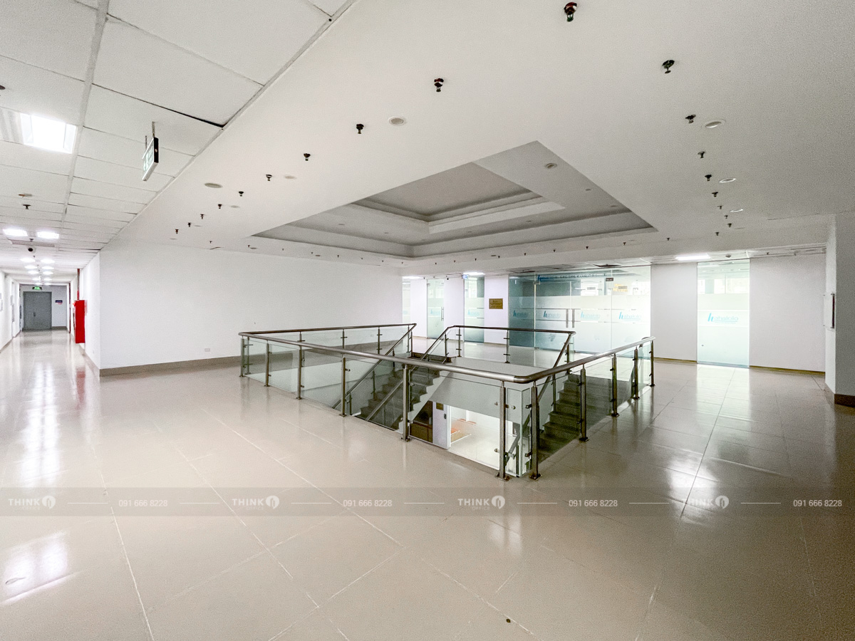 Thang bộ toà nhà HH2 Bắc Hà