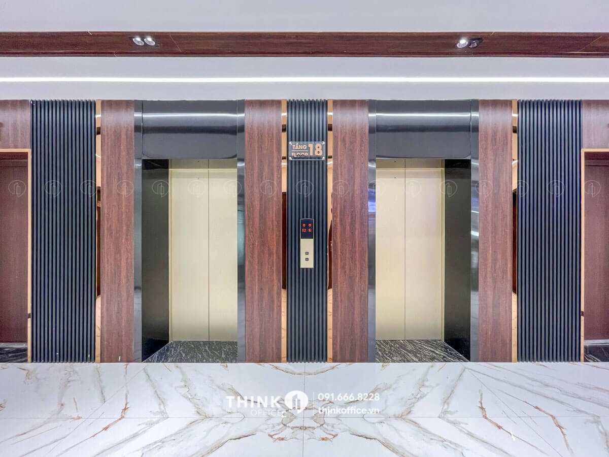 Thang máy văn phòng toà nhà HCMCC Tower Thuỵ Khuê