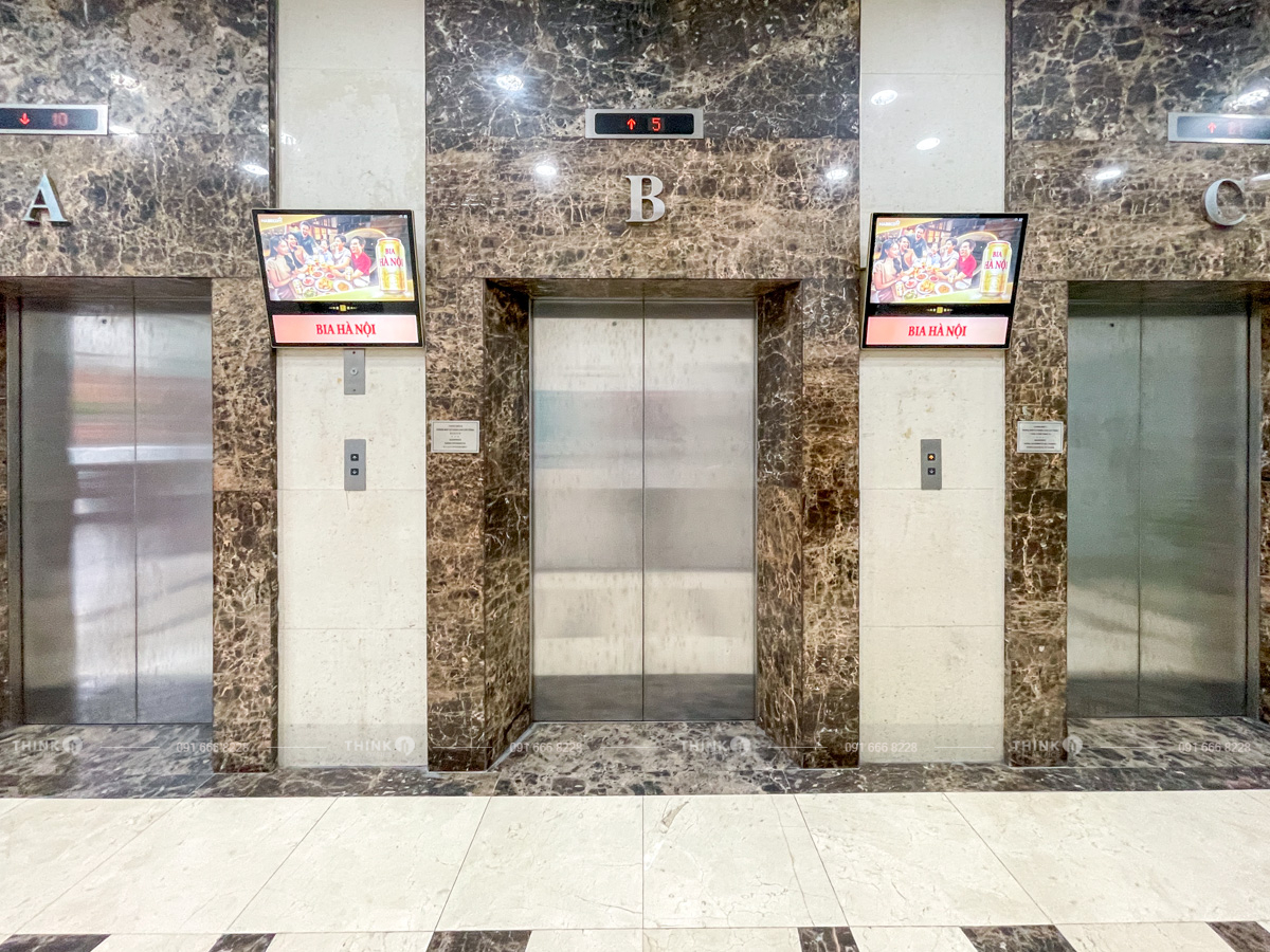 Thang máy văn phòng toà nhà Rox Tower Sky City