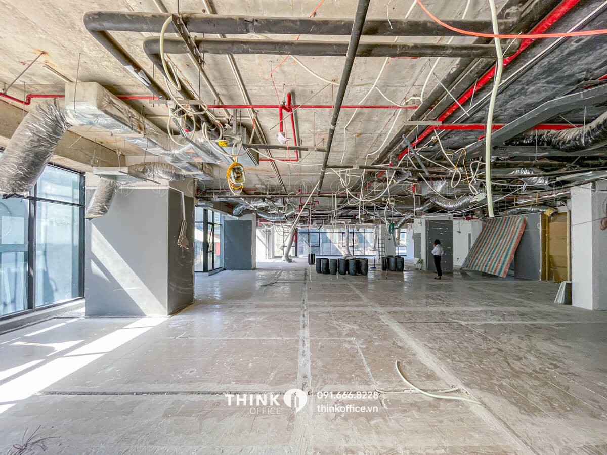 Văn phòng thô điển hình cho thuê The Lancaster Building 20 Núi Trúc