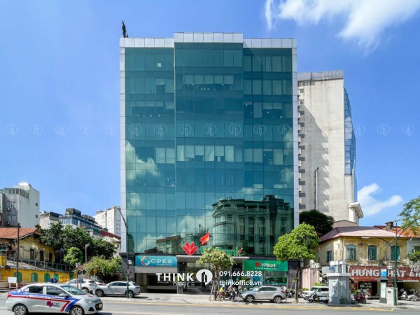 Mặt ngoài tòa nhà VP Bank số 5 Điện Biên Phủ