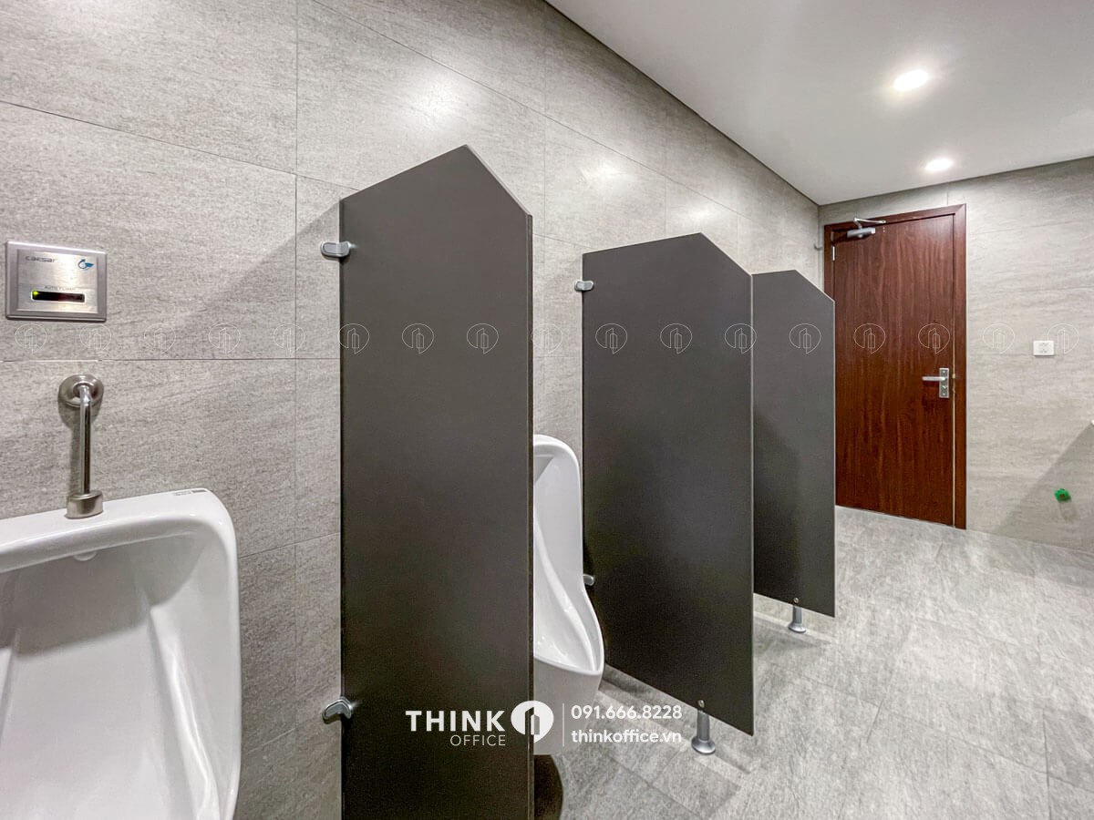 Vệ sinh toà nhà HCMCC Tower