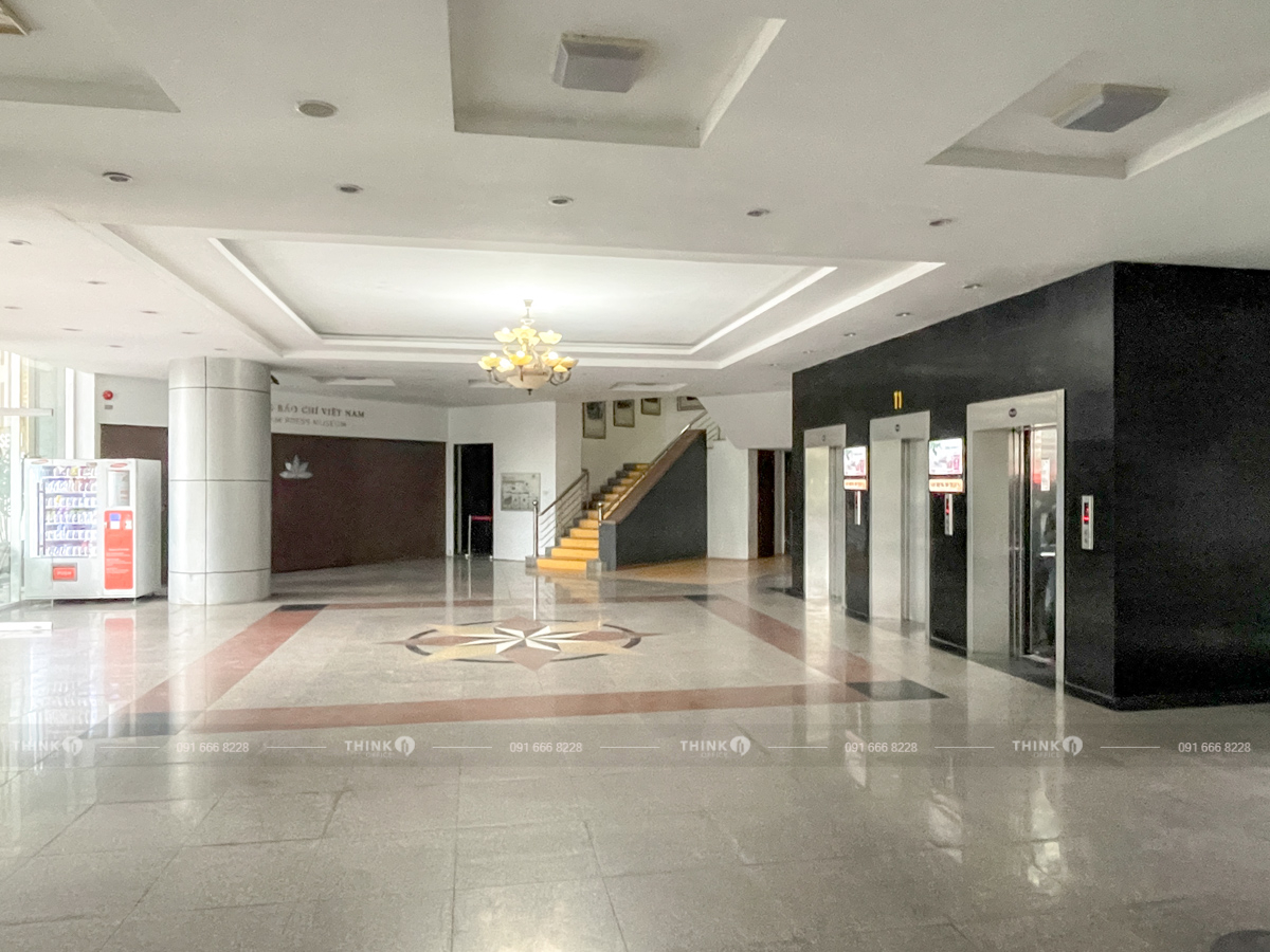 khu vực sảnh Toà nhà Hội nhà báo Việt Nam Dương Đình Nghệ