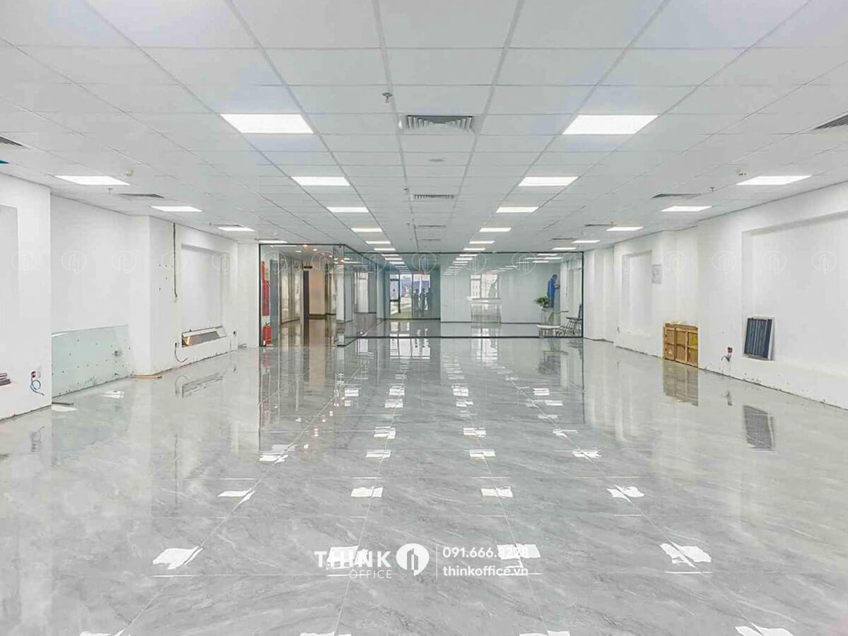 Mặt bằng vuông sạch đẹp cho thuê điển hình tại TVL Building 153 Đội Cấn