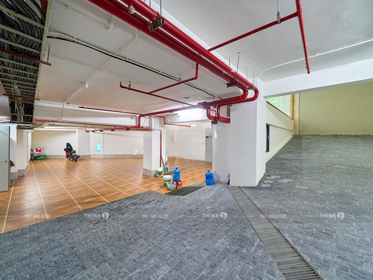 Hầm để xe toà nhà 82 Trần Thái Tông