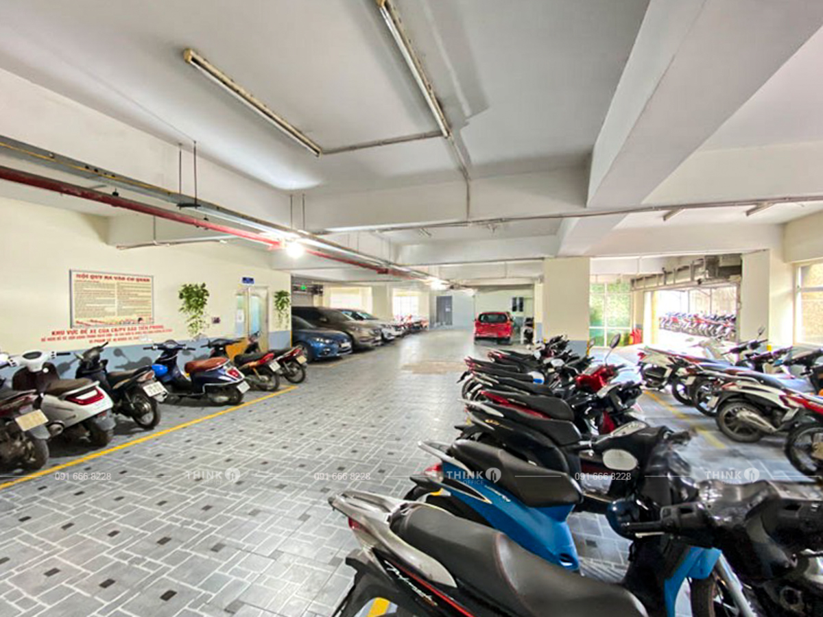 Hầm để xe toà nhà Báo Sinh Viên