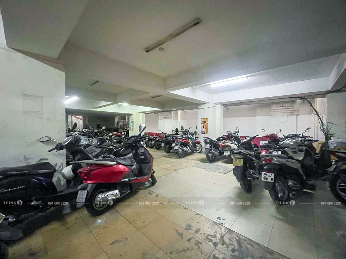 Hầm để xe toà nhà Báo Tiền Phong Hồ Xuân Hương