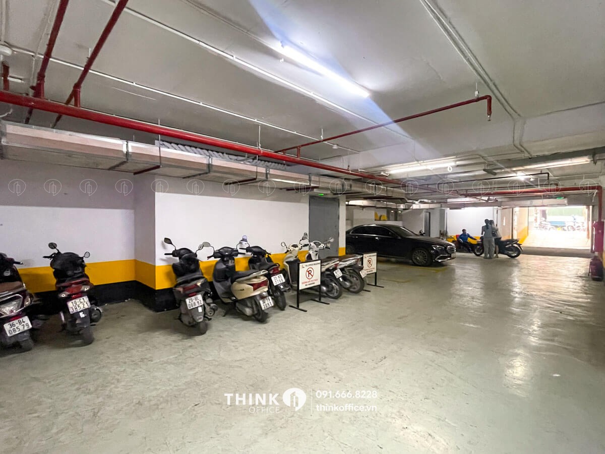Hầm để xe tầng B1 tại toà nhà TVL Building Đội Cấn