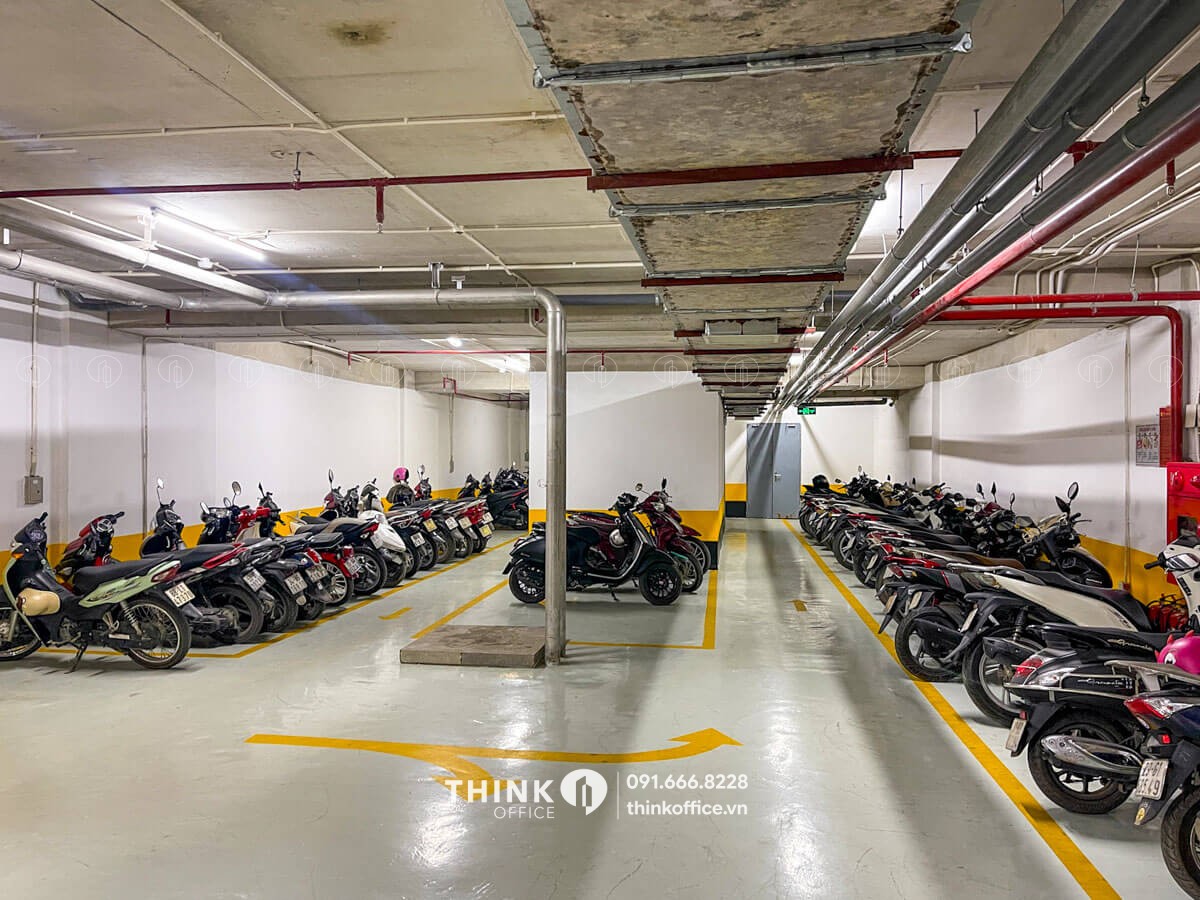 Hầm gửi xe tầng B2 tại toà nhà TVL Building Đội Cấn