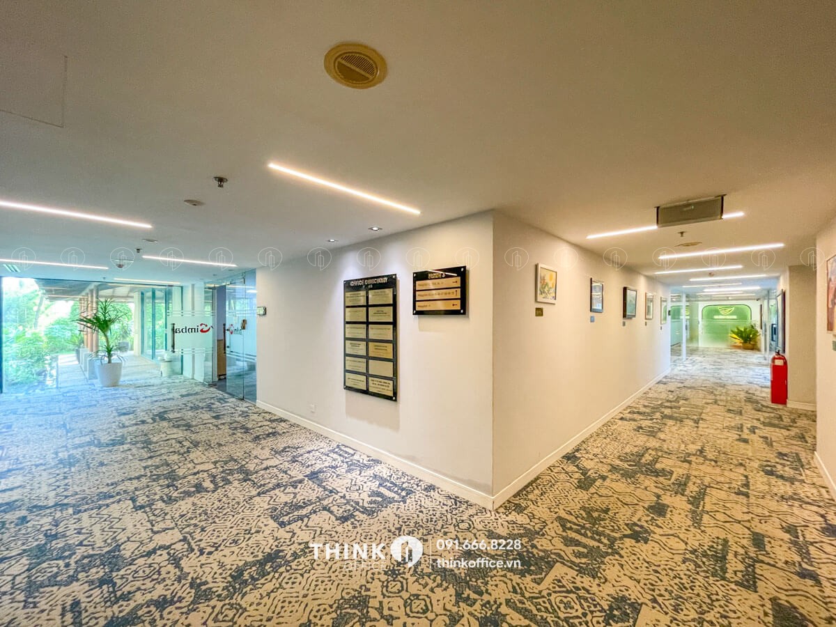 Hành lang văn phòng Pan Pacific Hanoi 1 đường Thanh Niên
