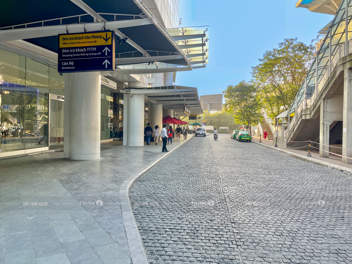 Khu vực đón khách toà nhà Indochina Plaza Hanoi