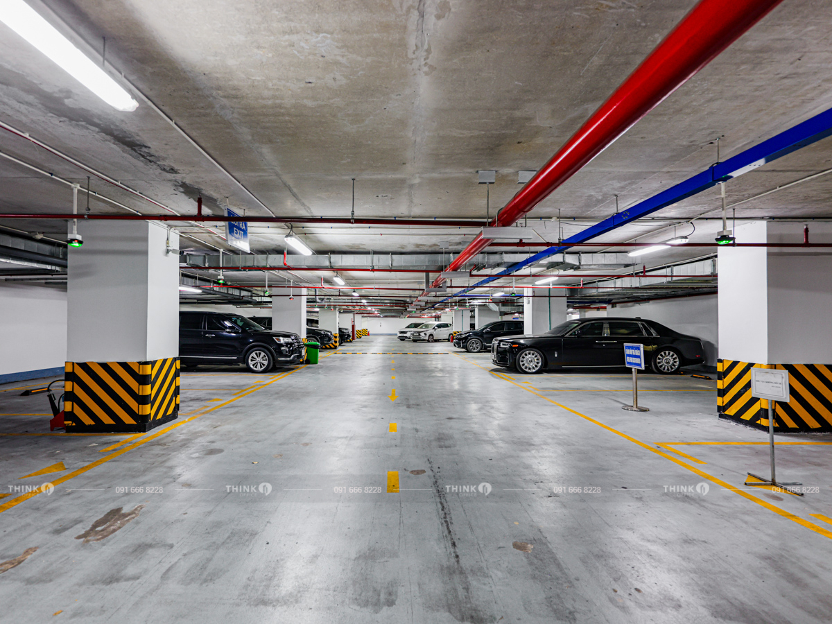 Khu vực hầm để xe LPB Tower Trần Quang Khải