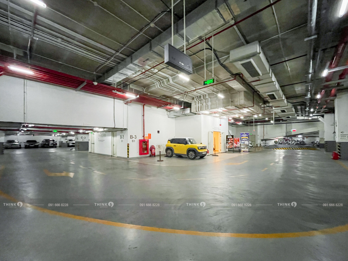 Khu vực hầm để xe toà nhà Lancaster Luminaire