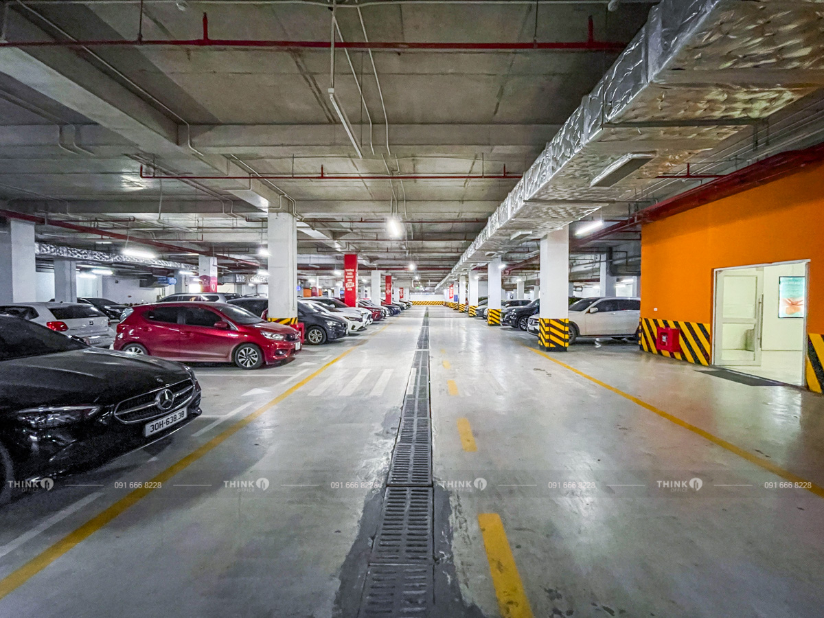 Khu vực hầm để xe toà nhà Mac Plaza
