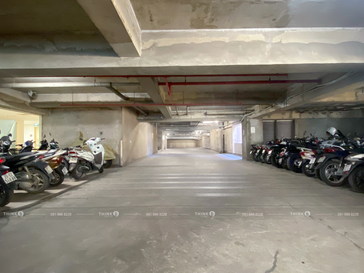 Khu vực hầm để xe toà nhà Sun Red River Building