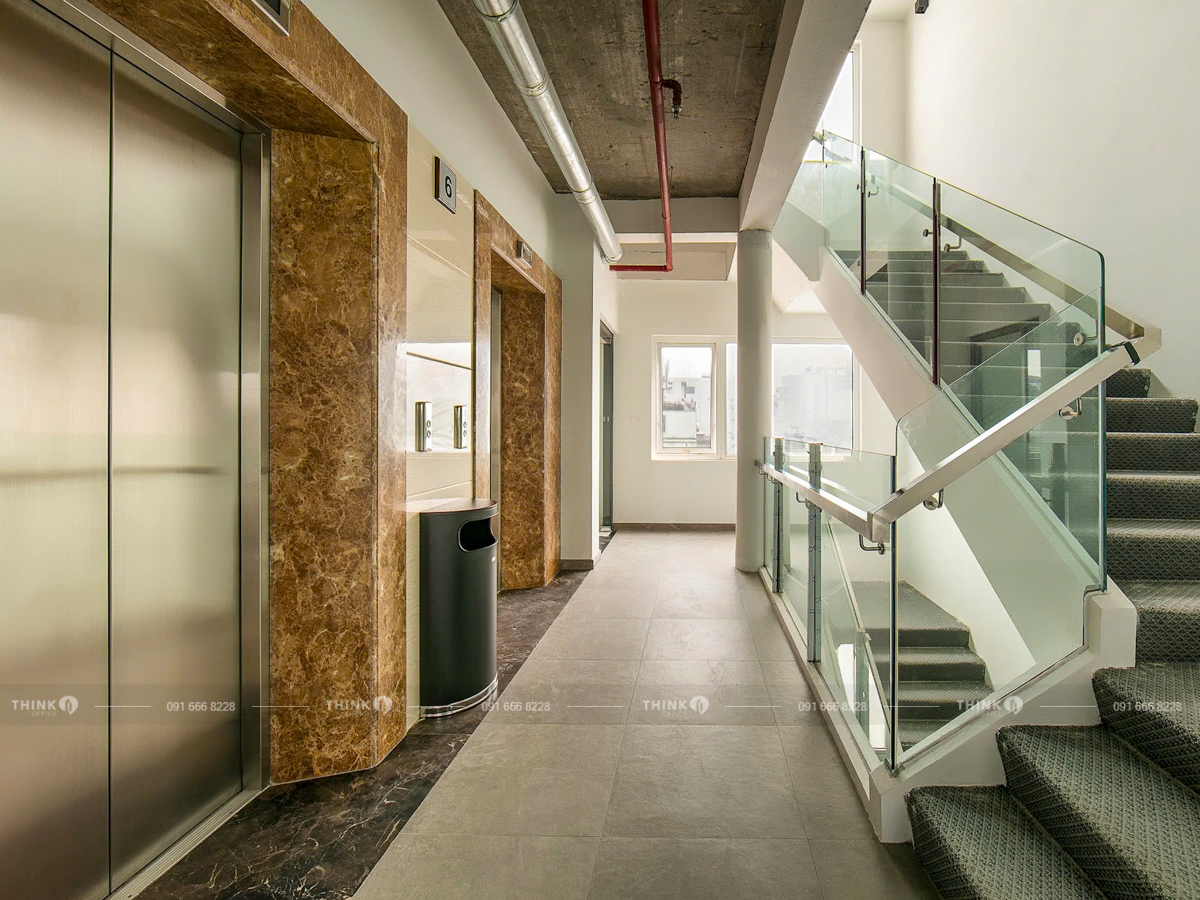 Khu vực sảnh thang máy toà nhà IDMC Hoàn Kiếm Building