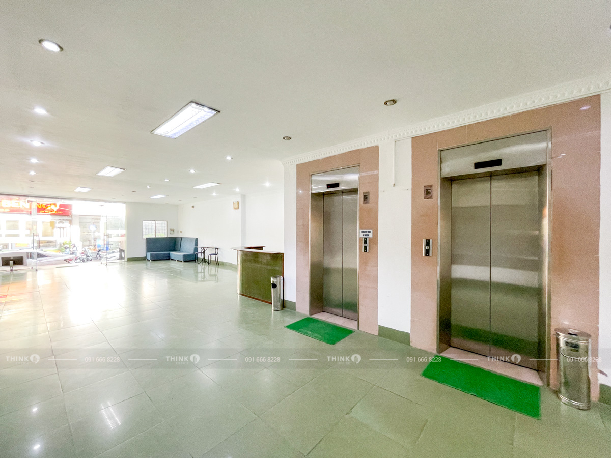 Khu vực sảnh thang máy toà nhà Machinco Building